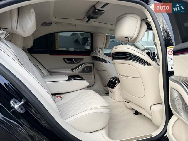 Черный Мерседес С Класс, объемом двигателя 3.98 л и пробегом 1 тыс. км за 214999 $, фото 36 на Automoto.ua