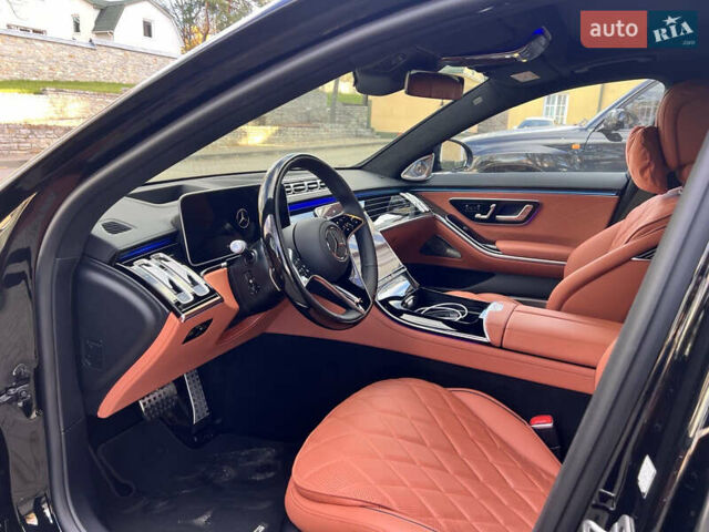 Черный Мерседес С Класс, объемом двигателя 3 л и пробегом 2 тыс. км за 185000 $, фото 2 на Automoto.ua