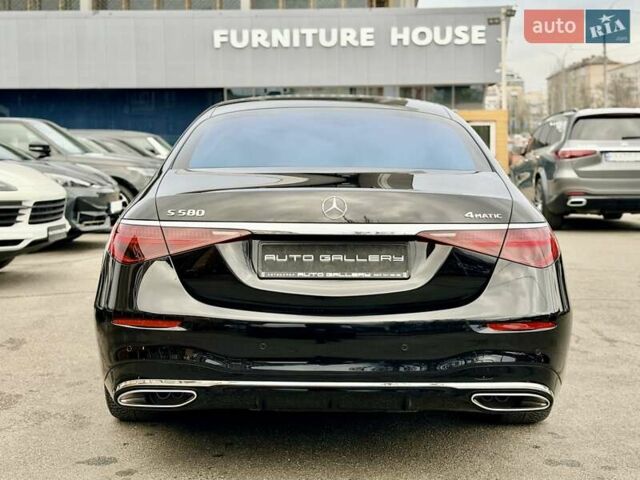 Черный Мерседес С Класс, объемом двигателя 3.98 л и пробегом 1 тыс. км за 214999 $, фото 3 на Automoto.ua