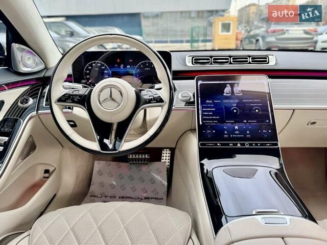 Черный Мерседес С Класс, объемом двигателя 3.98 л и пробегом 1 тыс. км за 214999 $, фото 47 на Automoto.ua