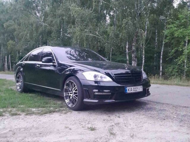 Чорний Мерседес С Клас, об'ємом двигуна 5 л та пробігом 270 тис. км за 10700 $, фото 3 на Automoto.ua