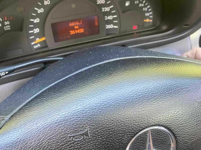 Фиолетовый Мерседес С Класс, объемом двигателя 2.69 л и пробегом 361 тыс. км за 4100 $, фото 5 на Automoto.ua