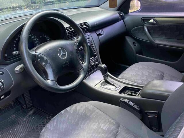 Фиолетовый Мерседес С Класс, объемом двигателя 2.69 л и пробегом 361 тыс. км за 4100 $, фото 4 на Automoto.ua