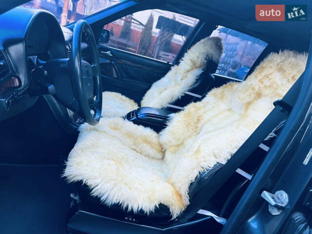 Коричневый Мерседес С Класс, объемом двигателя 3.5 л и пробегом 400 тыс. км за 5300 $, фото 14 на Automoto.ua