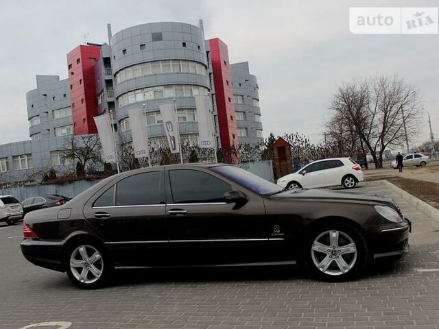 Коричневый Мерседес С Класс, объемом двигателя 0 л и пробегом 290 тыс. км за 11900 $, фото 4 на Automoto.ua