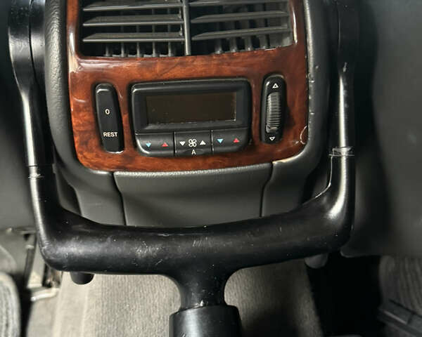 Коричневый Мерседес С Класс, объемом двигателя 5 л и пробегом 402 тыс. км за 6499 $, фото 40 на Automoto.ua