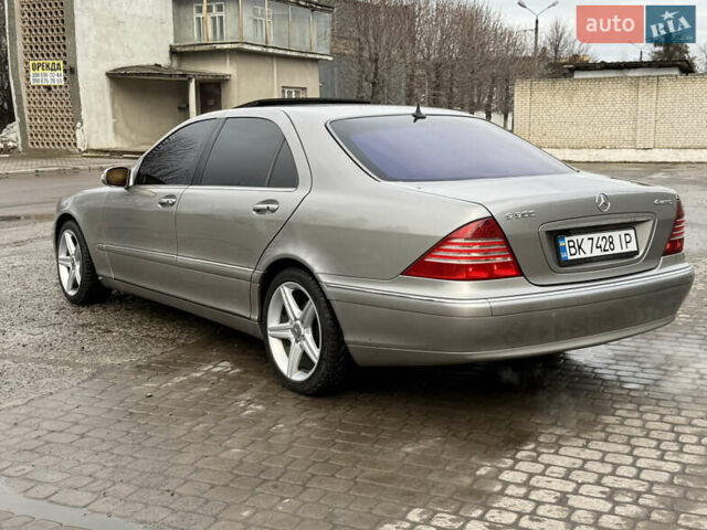 Коричневий Мерседес С Клас, об'ємом двигуна 5 л та пробігом 403 тис. км за 6399 $, фото 26 на Automoto.ua