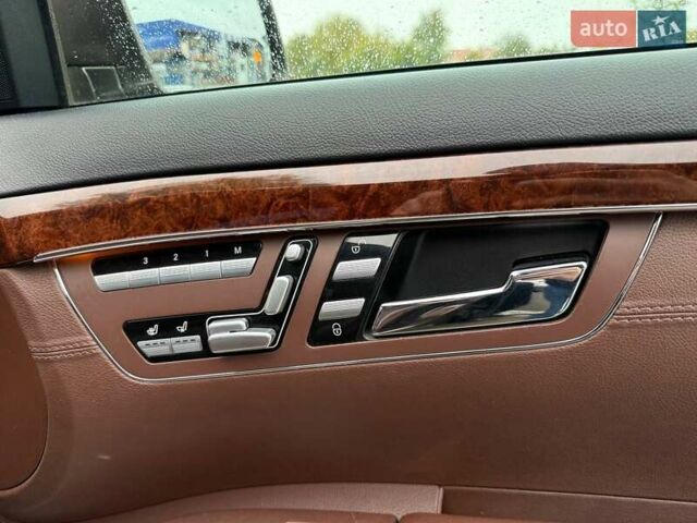 Мерседес С Класс 2009 в Коломые на Automoto.ua Коричневый Мерседес С Класс, объемом двигателя 3 л и пробегом 389 тыс. км за 19900 $, фото 12 на Automoto.ua
