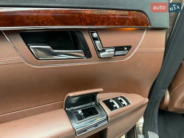 Мерседес С Класс 2009 в Коломые на Automoto.ua Коричневый Мерседес С Класс, объемом двигателя 3 л и пробегом 389 тыс. км за 19900 $, фото 15 на Automoto.ua