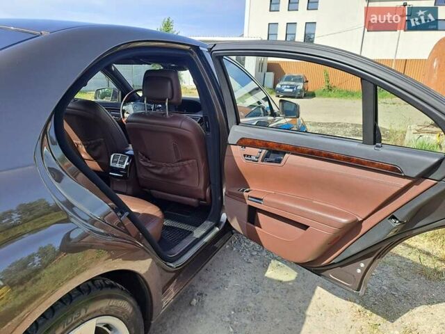 Коричневый Мерседес С Класс, объемом двигателя 4.7 л и пробегом 226 тыс. км за 20000 $, фото 9 на Automoto.ua