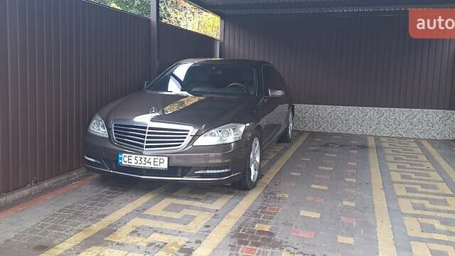 Коричневый Мерседес С Класс, объемом двигателя 4.7 л и пробегом 226 тыс. км за 20000 $, фото 15 на Automoto.ua