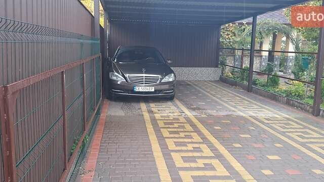 Коричневый Мерседес С Класс, объемом двигателя 4.7 л и пробегом 226 тыс. км за 20000 $, фото 12 на Automoto.ua