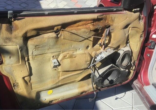 Красный Мерседес С Класс, объемом двигателя 5 л и пробегом 430 тыс. км за 6000 $, фото 7 на Automoto.ua