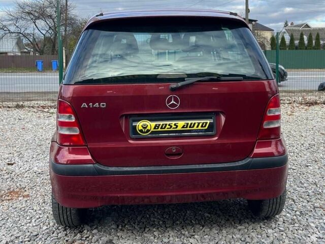 Красный Мерседес С Класс, объемом двигателя 1.4 л и пробегом 200 тыс. км за 4499 $, фото 5 на Automoto.ua