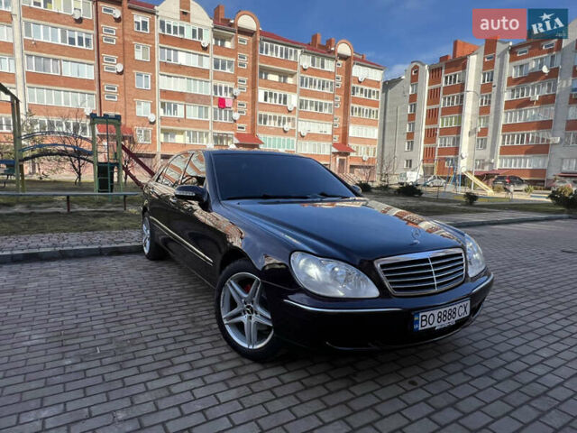 Красный Мерседес С Класс, объемом двигателя 3.7 л и пробегом 305 тыс. км за 8500 $, фото 2 на Automoto.ua