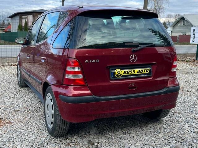 Красный Мерседес С Класс, объемом двигателя 1.4 л и пробегом 200 тыс. км за 4499 $, фото 4 на Automoto.ua