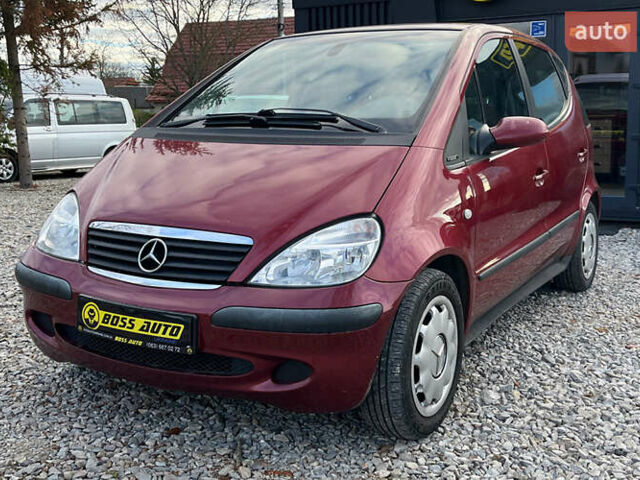 Красный Мерседес С Класс, объемом двигателя 1.4 л и пробегом 200 тыс. км за 4499 $, фото 2 на Automoto.ua