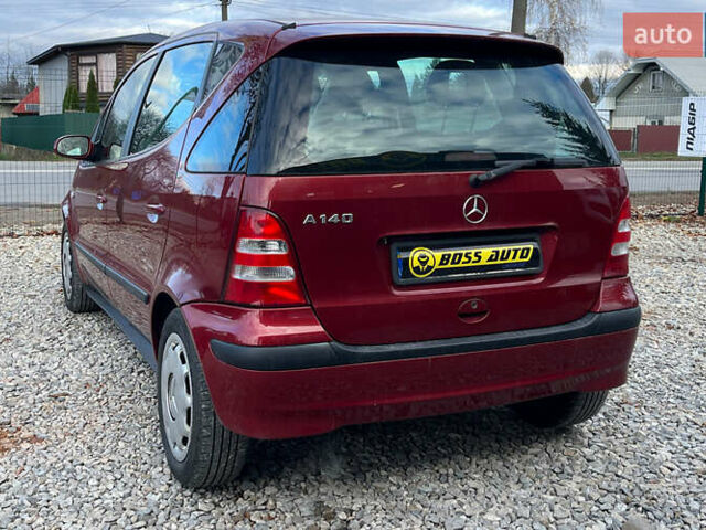 Красный Мерседес С Класс, объемом двигателя 1.4 л и пробегом 200 тыс. км за 4499 $, фото 4 на Automoto.ua