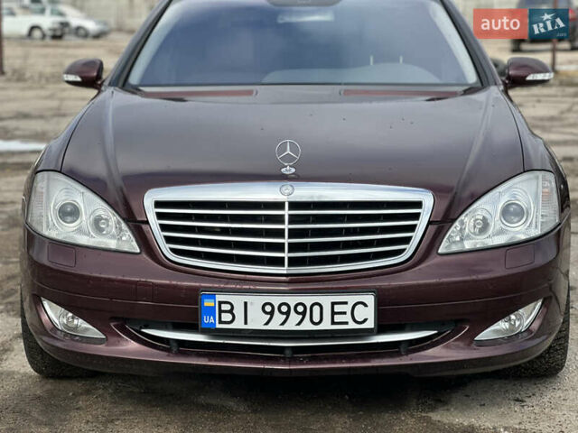 Красный Мерседес С Класс, объемом двигателя 5.46 л и пробегом 235 тыс. км за 9300 $, фото 17 на Automoto.ua