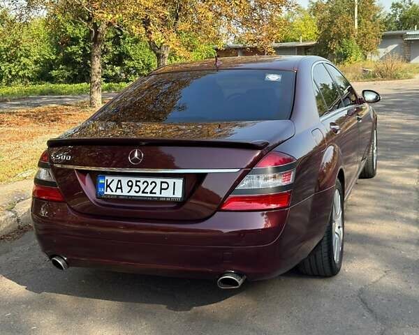 Мерседес С Класс 2005 в Краматорске на Automoto.ua Красный Мерседес С Класс, объемом двигателя 5.46 л и пробегом 242 тыс. км за 8600 $, фото 9 на Automoto.ua