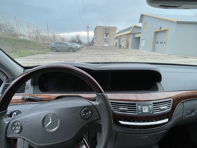 Красный Мерседес С Класс, объемом двигателя 5.5 л и пробегом 238 тыс. км за 9200 $, фото 5 на Automoto.ua