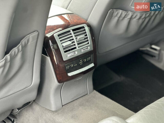 Красный Мерседес С Класс, объемом двигателя 5.46 л и пробегом 235 тыс. км за 9300 $, фото 54 на Automoto.ua