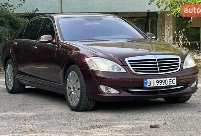 Мерседес С Класс 2005 в Краматорске на Automoto.ua Красный Мерседес С Класс, объемом двигателя 5.46 л и пробегом 242 тыс. км за 8600 $, фото 3 на Automoto.ua