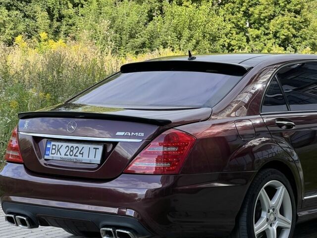 Мерседес С Класс 2007 в Ровно на Automoto.ua Красный Мерседес С Класс, объемом двигателя 4.7 л и пробегом 315 тыс. км за 7700 $, фото 4 на Automoto.ua