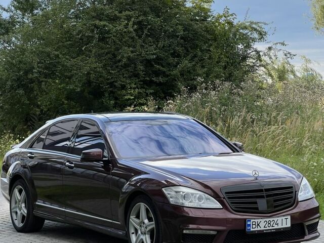 Мерседес С Класс 2007 в Ровно на Automoto.ua Красный Мерседес С Класс, объемом двигателя 4.7 л и пробегом 315 тыс. км за 7700 $, фото 3 на Automoto.ua