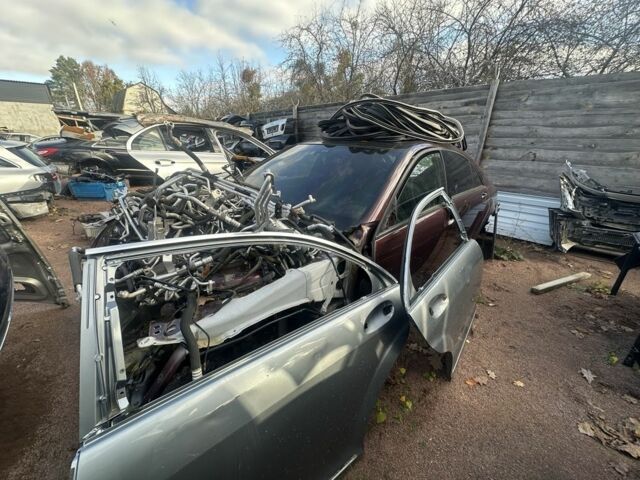 Червоний Мерседес С Клас, об'ємом двигуна 0 л та пробігом 150 тис. км за 850 $, фото 3 на Automoto.ua