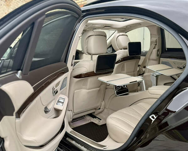 Красный Мерседес С Класс, объемом двигателя 4.66 л и пробегом 75 тыс. км за 49000 $, фото 12 на Automoto.ua