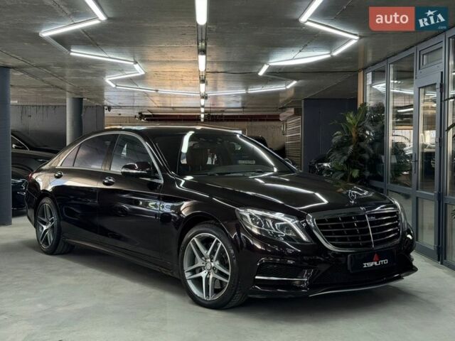 Красный Мерседес С Класс, объемом двигателя 4.66 л и пробегом 136 тыс. км за 29900 $, фото 1 на Automoto.ua