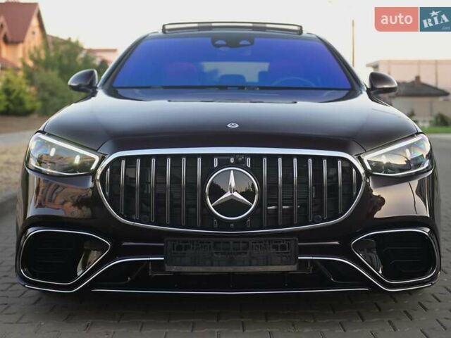 Красный Мерседес С Класс, объемом двигателя 4 л и пробегом 51 тыс. км за 99999 $, фото 26 на Automoto.ua