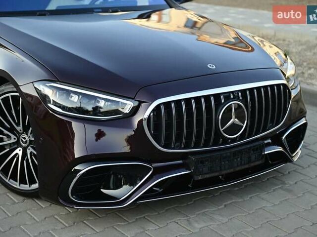 Красный Мерседес С Класс, объемом двигателя 4 л и пробегом 51 тыс. км за 99999 $, фото 6 на Automoto.ua