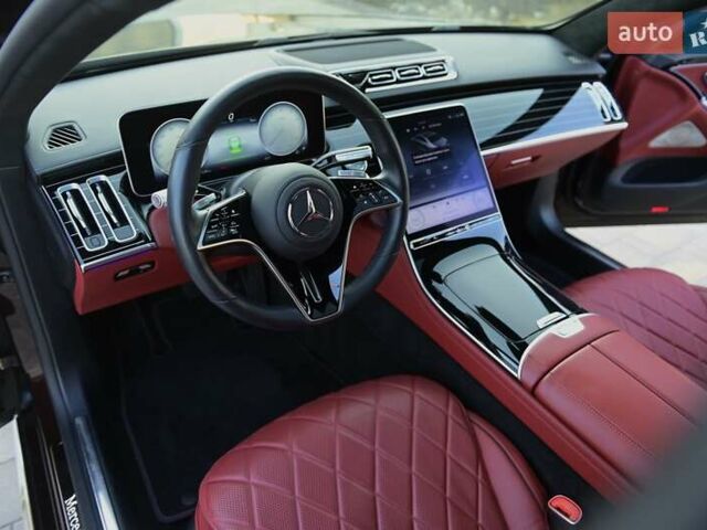 Красный Мерседес С Класс, объемом двигателя 4 л и пробегом 51 тыс. км за 99999 $, фото 52 на Automoto.ua