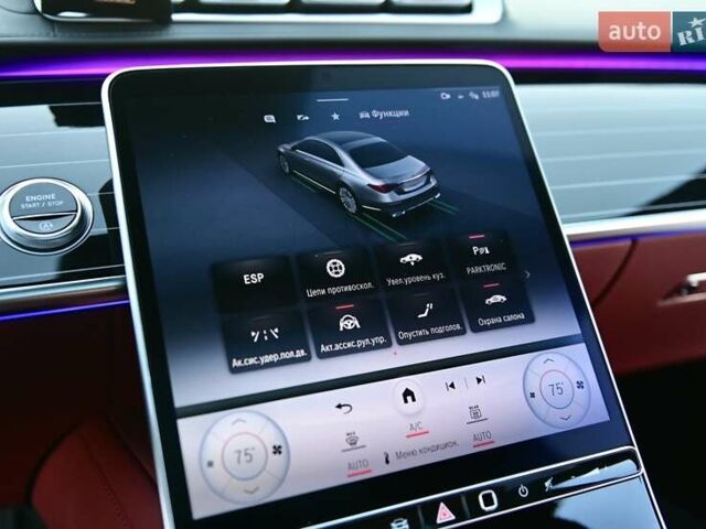 Красный Мерседес С Класс, объемом двигателя 4 л и пробегом 51 тыс. км за 99999 $, фото 62 на Automoto.ua