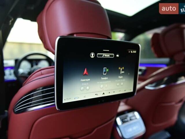 Красный Мерседес С Класс, объемом двигателя 4 л и пробегом 51 тыс. км за 99999 $, фото 78 на Automoto.ua