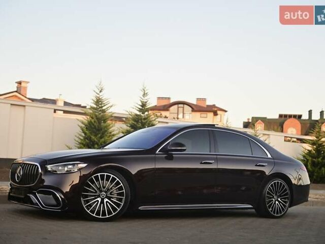 Красный Мерседес С Класс, объемом двигателя 4 л и пробегом 51 тыс. км за 99999 $, фото 29 на Automoto.ua