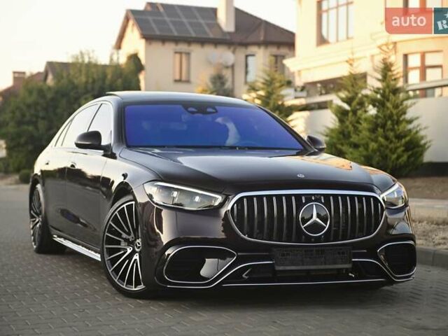 Красный Мерседес С Класс, объемом двигателя 4 л и пробегом 51 тыс. км за 99999 $, фото 13 на Automoto.ua