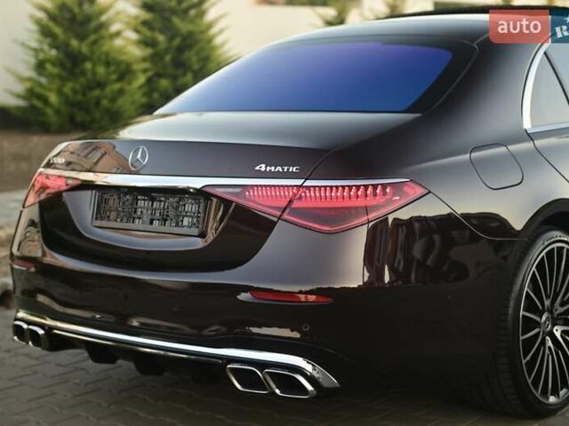 Красный Мерседес С Класс, объемом двигателя 4 л и пробегом 51 тыс. км за 99999 $, фото 38 на Automoto.ua