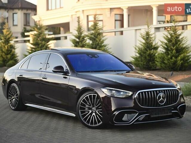 Красный Мерседес С Класс, объемом двигателя 4 л и пробегом 51 тыс. км за 99999 $, фото 14 на Automoto.ua