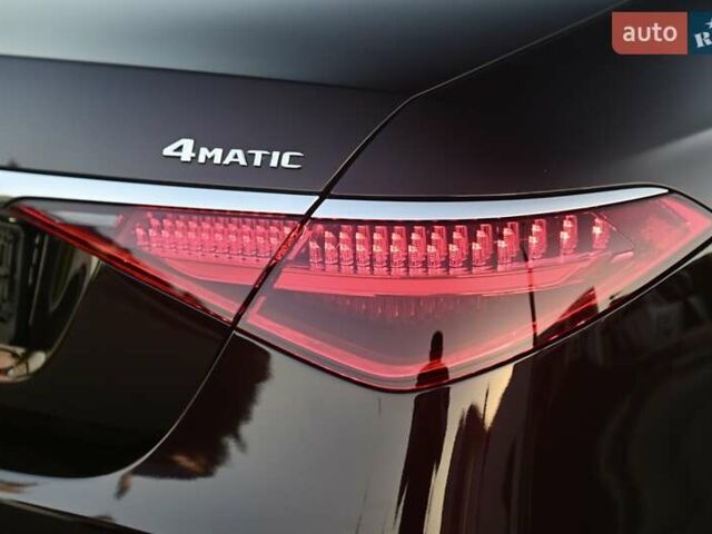 Красный Мерседес С Класс, объемом двигателя 4 л и пробегом 51 тыс. км за 99999 $, фото 36 на Automoto.ua