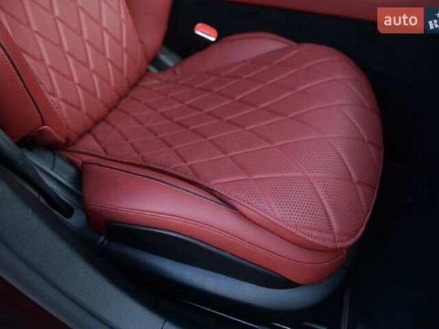 Красный Мерседес С Класс, объемом двигателя 4 л и пробегом 51 тыс. км за 99999 $, фото 71 на Automoto.ua