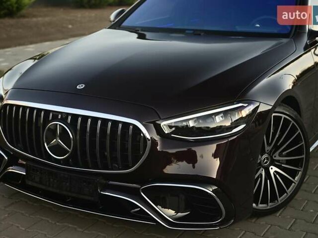 Красный Мерседес С Класс, объемом двигателя 4 л и пробегом 51 тыс. км за 99999 $, фото 25 на Automoto.ua