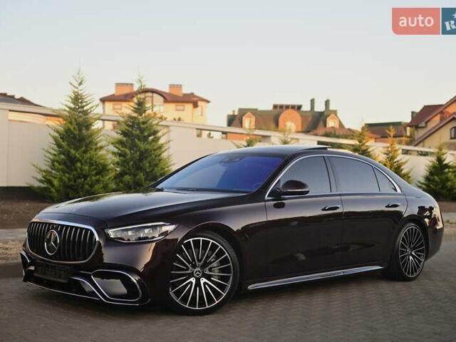 Красный Мерседес С Класс, объемом двигателя 4 л и пробегом 51 тыс. км за 99999 $, фото 27 на Automoto.ua