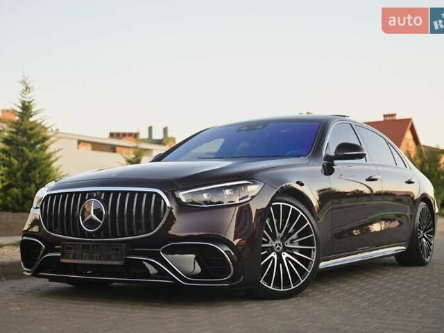 Красный Мерседес С Класс, объемом двигателя 4 л и пробегом 51 тыс. км за 99999 $, фото 30 на Automoto.ua