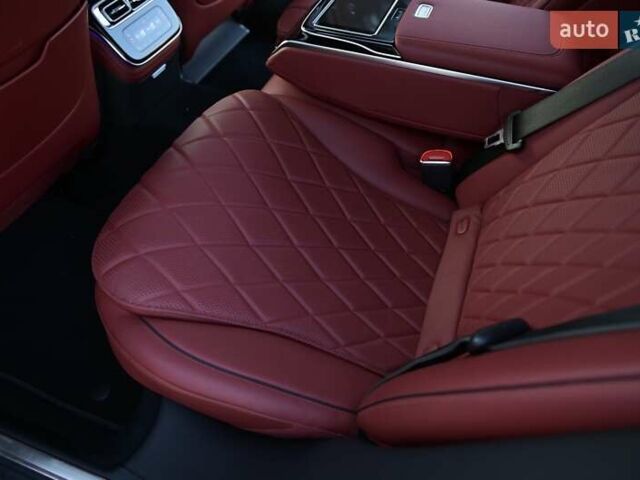 Красный Мерседес С Класс, объемом двигателя 4 л и пробегом 51 тыс. км за 99999 $, фото 80 на Automoto.ua