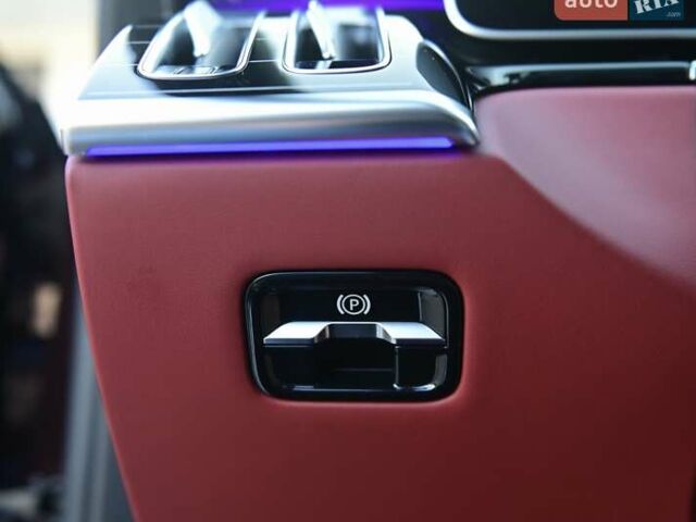 Красный Мерседес С Класс, объемом двигателя 4 л и пробегом 51 тыс. км за 99999 $, фото 58 на Automoto.ua