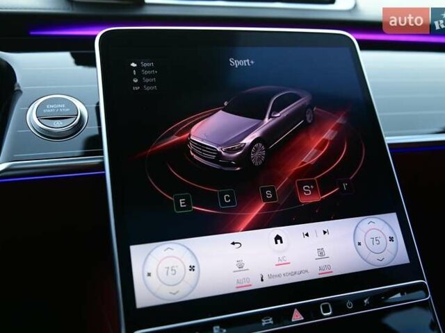 Красный Мерседес С Класс, объемом двигателя 4 л и пробегом 51 тыс. км за 99999 $, фото 61 на Automoto.ua