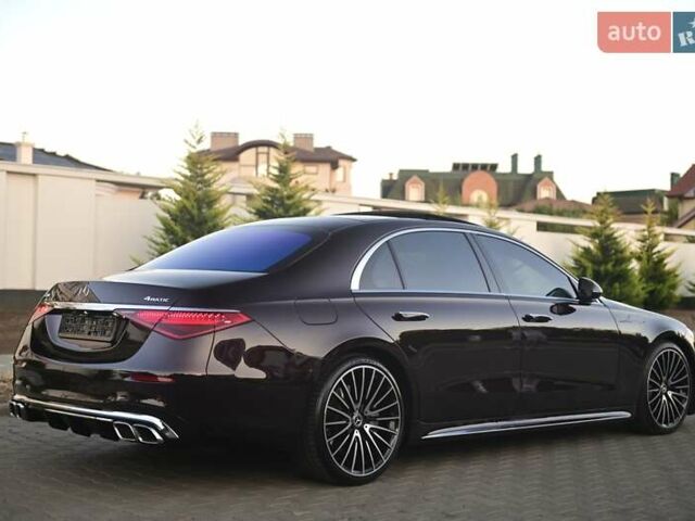 Красный Мерседес С Класс, объемом двигателя 4 л и пробегом 51 тыс. км за 99999 $, фото 39 на Automoto.ua